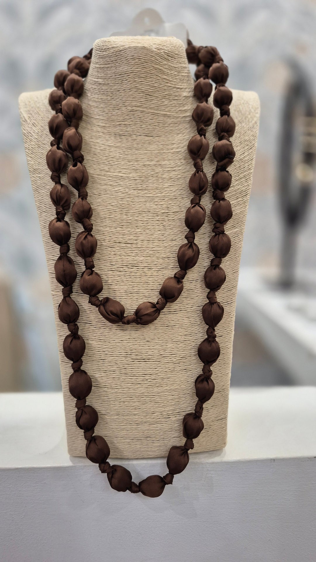Collar largo Bolas tela