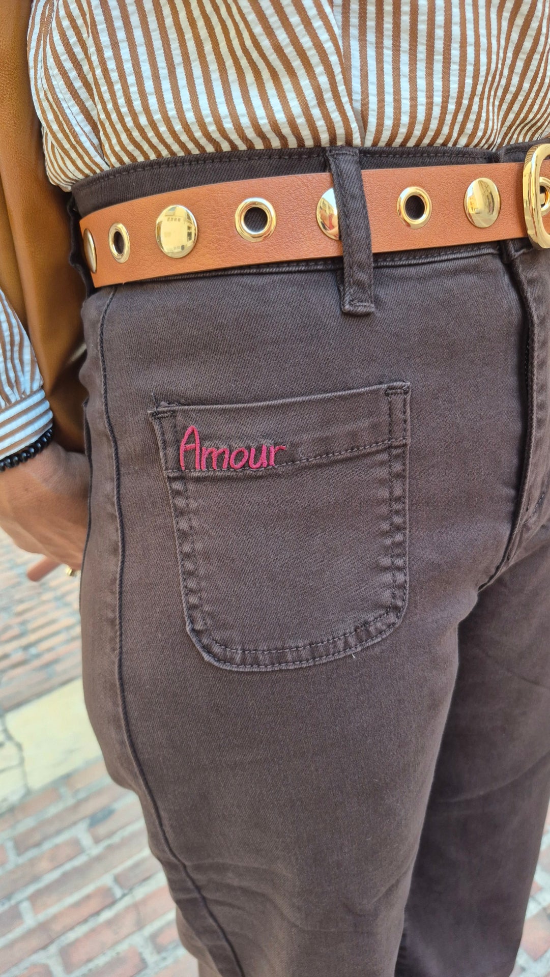 CINTURON TACHAS FINO