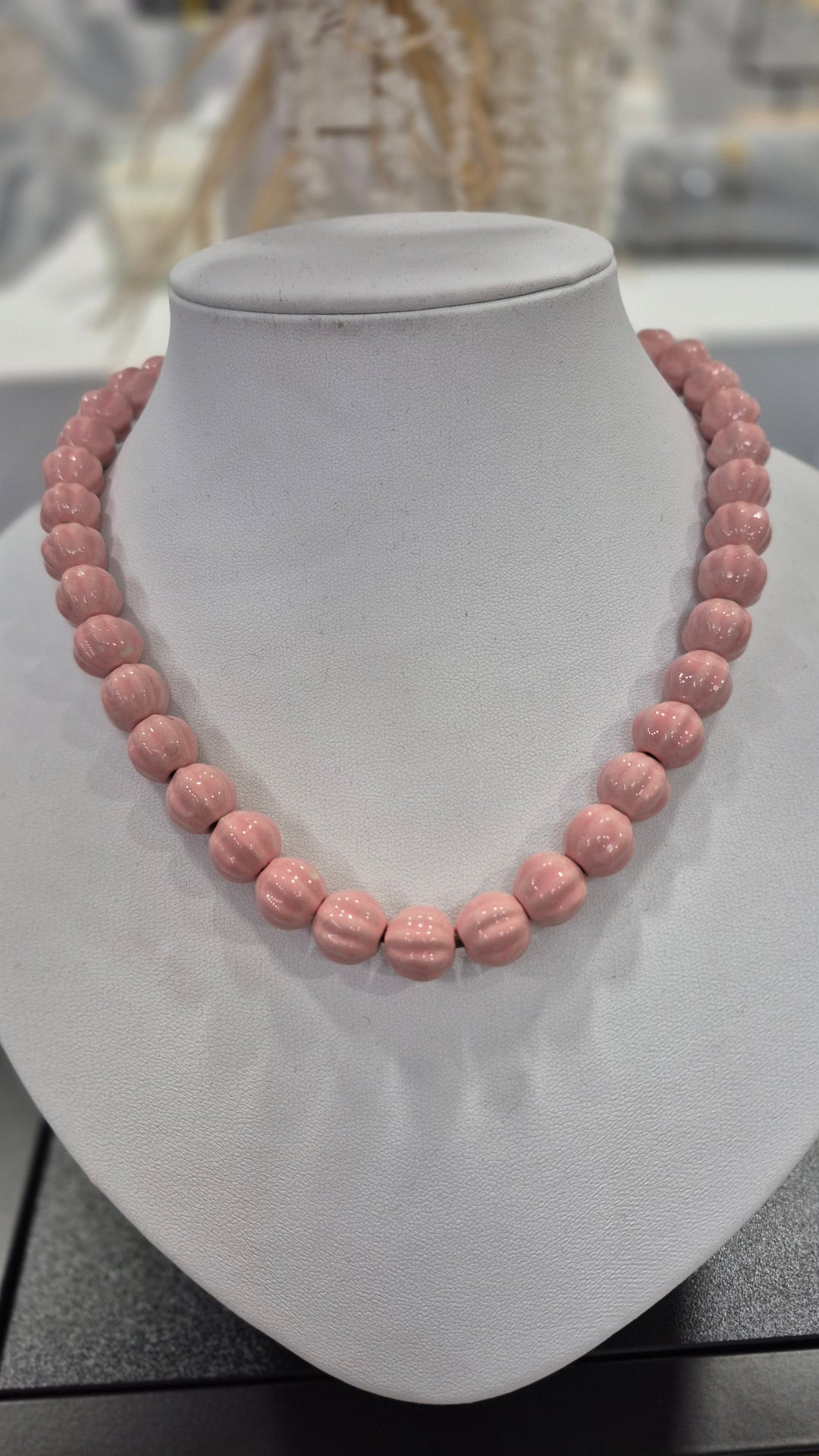 COLLAR BOLAS ROSA