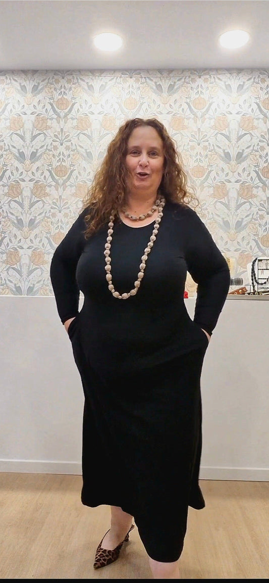 VESTIDO MIDI LISO CURVY