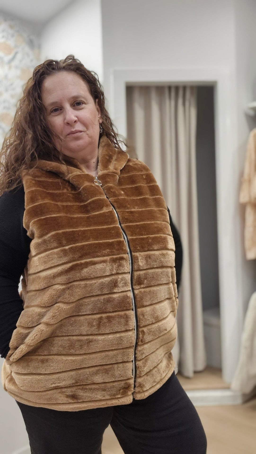 CHALECO CAPUCHA CURVY