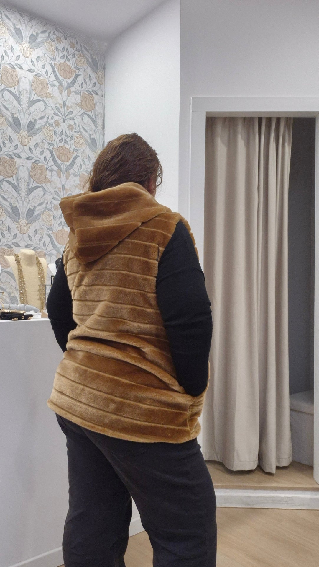 CHALECO CAPUCHA CURVY