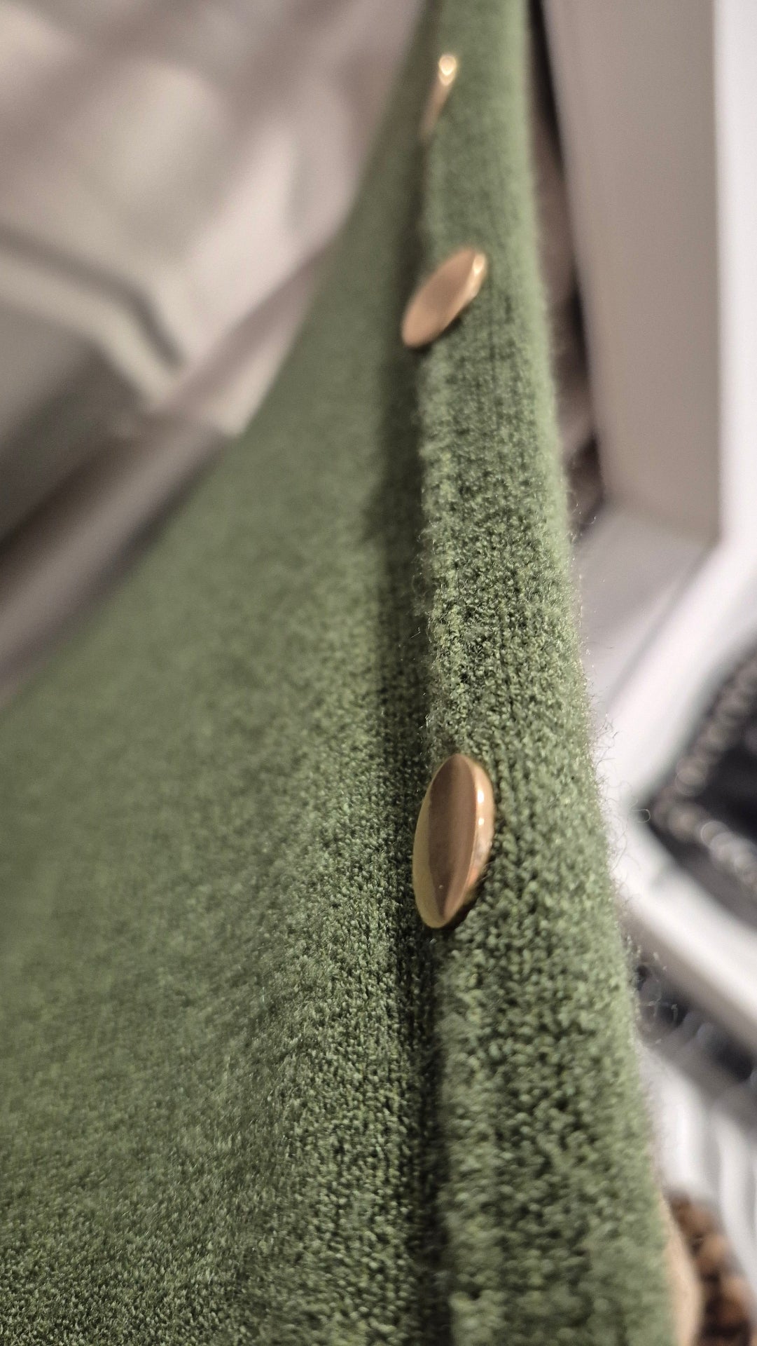 JERSEY CURVY BOTONES DORADOS