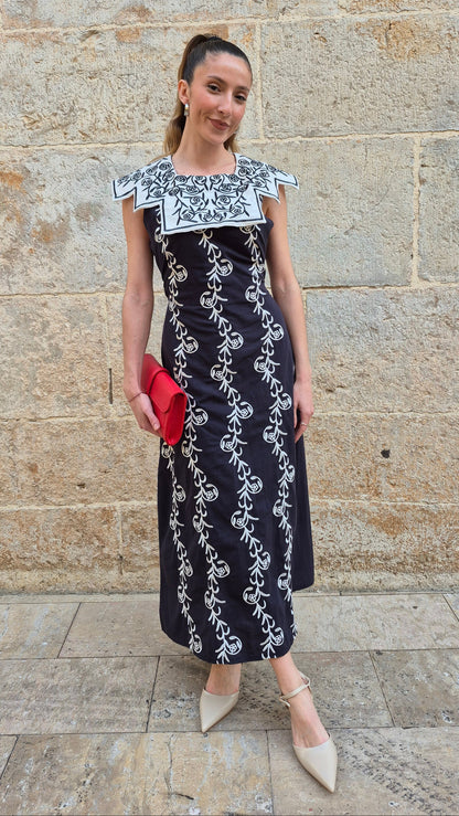 VESTIDO CUELLO DESIGUAL
