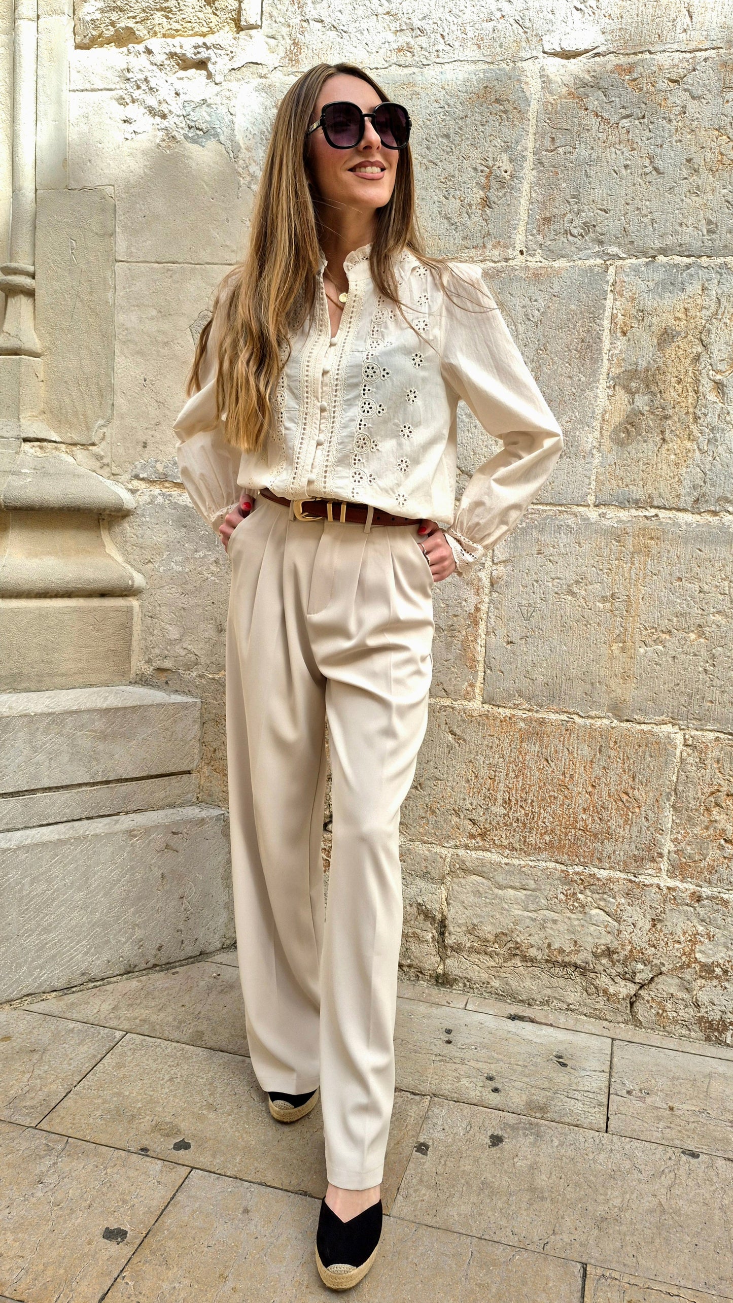 PANTALÓN PINZAS BEIGE