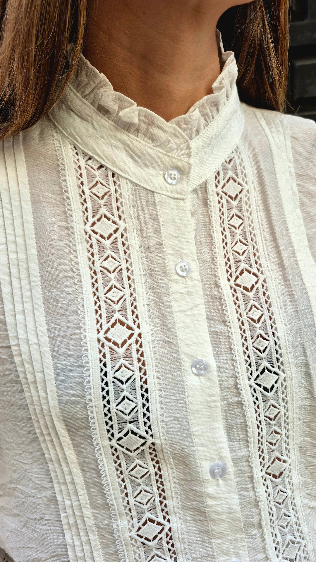 CAMISA BORDADA ITZIAR