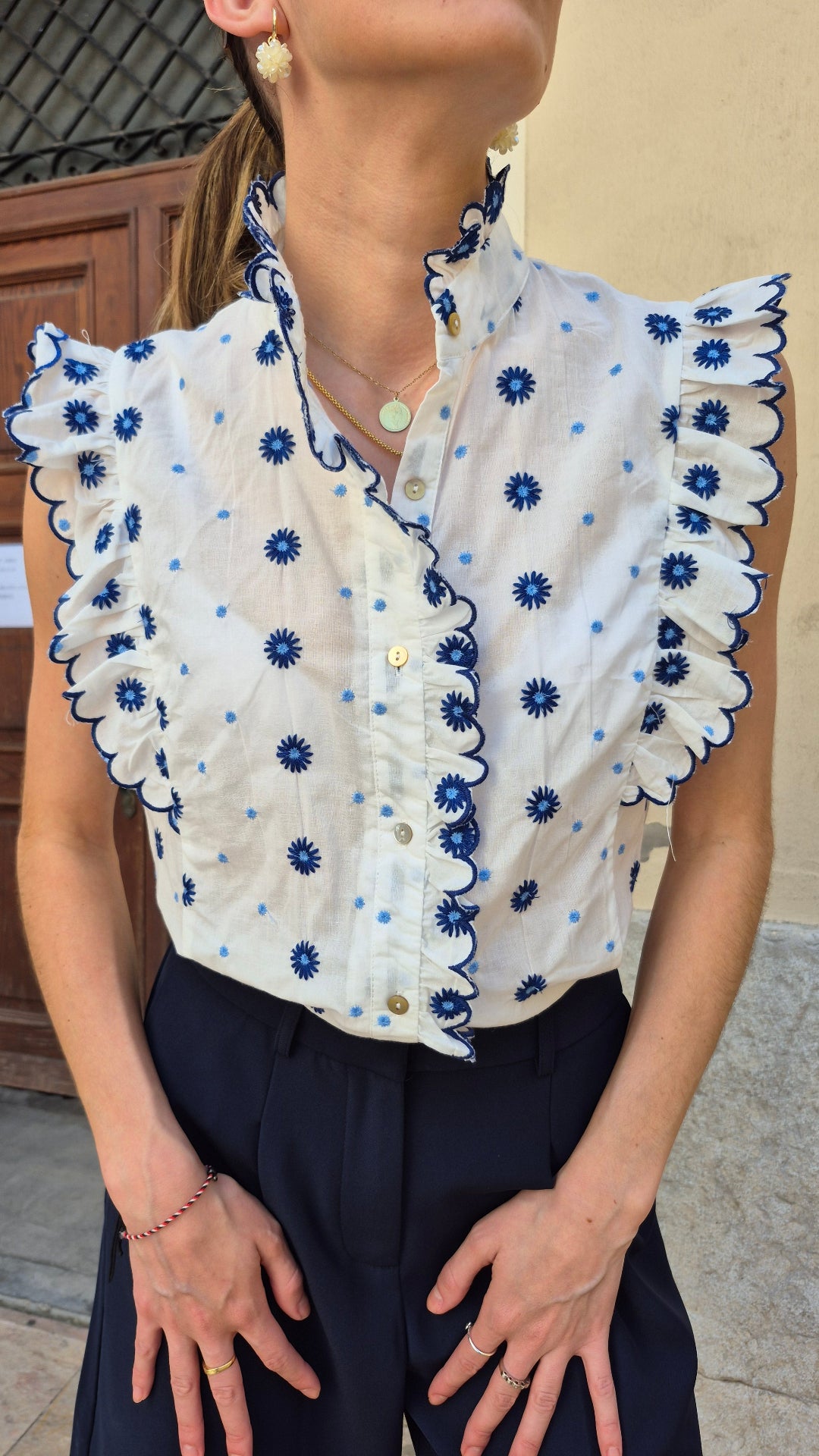 BLUSA BORDADOS AZULES
