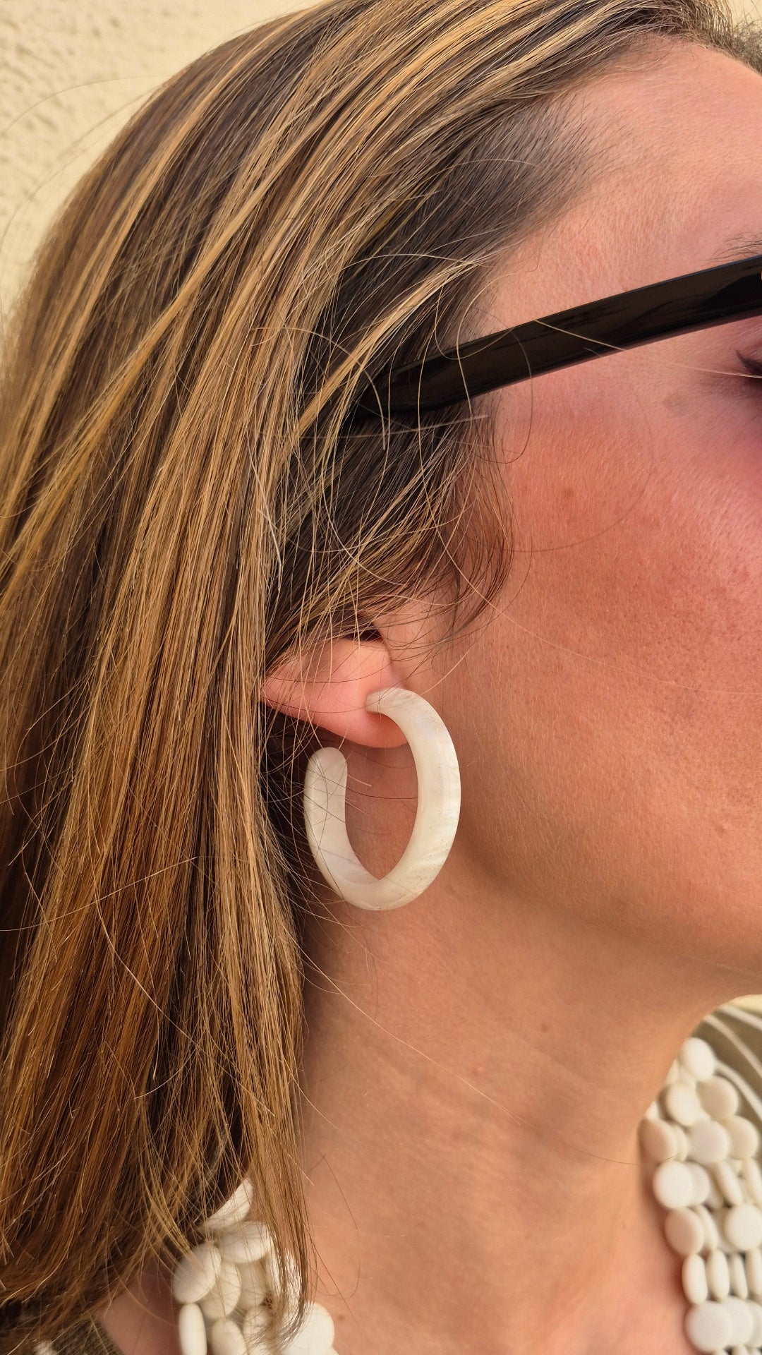 PENDIENTES ARO METACRILATO BLANCOS