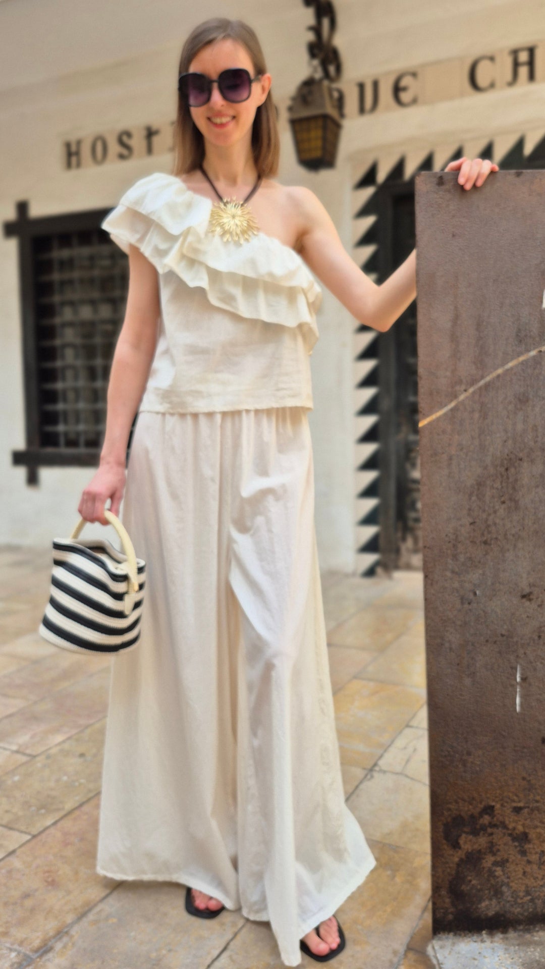 BLUSA VOLANTES CARMINA (BEIGE)