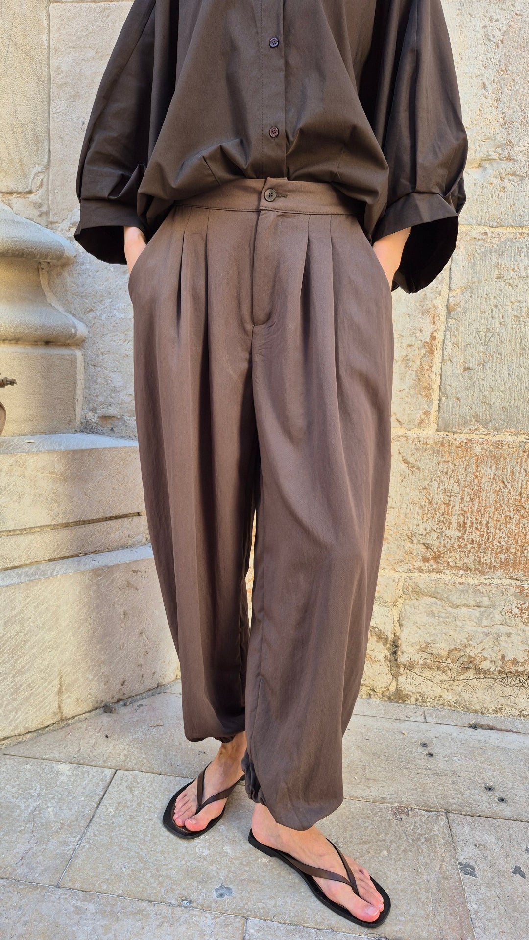 PANTALÓN BOMBACHO PINZAS