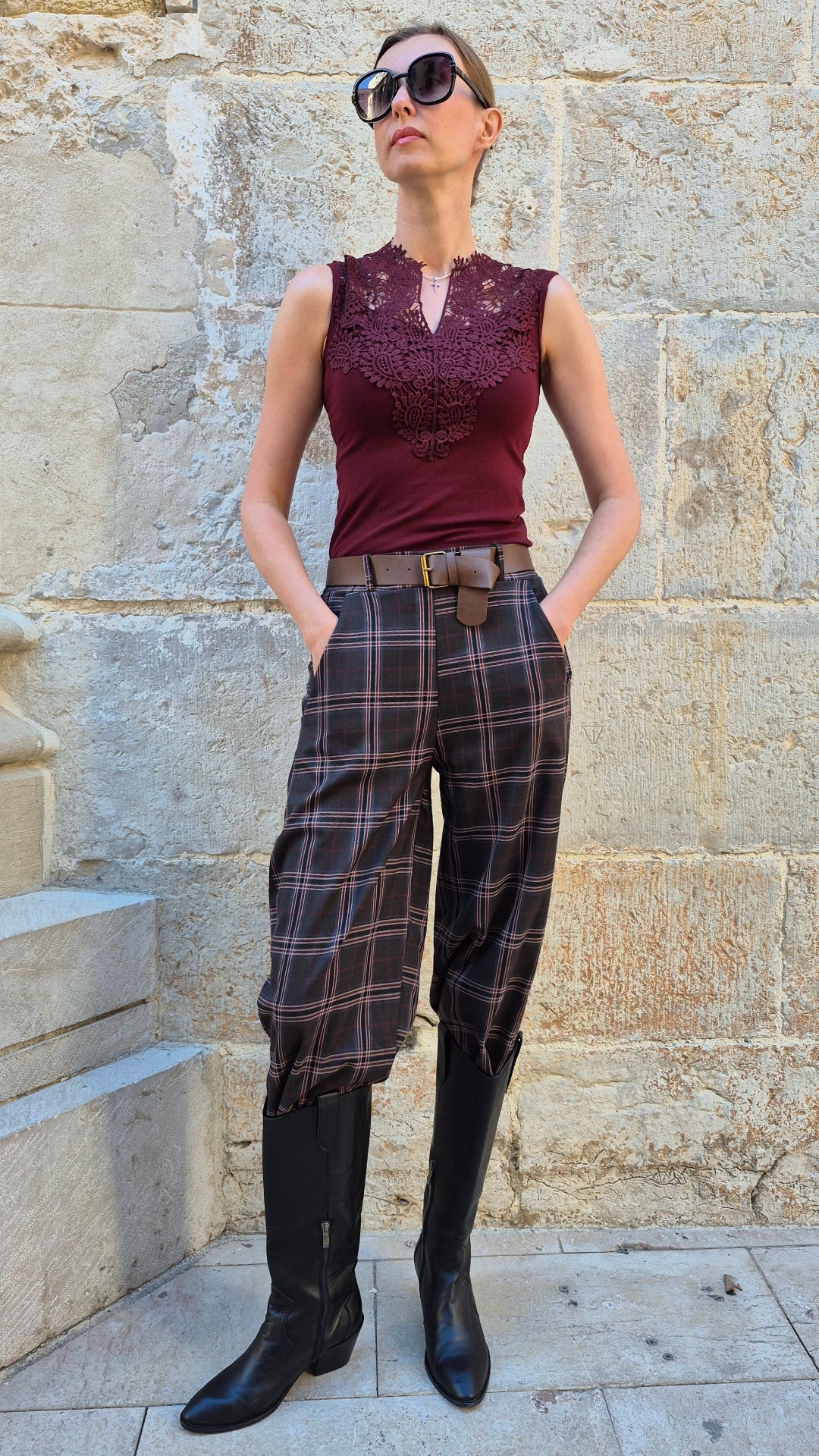 TOP ENCAJE MOSS (VINO)