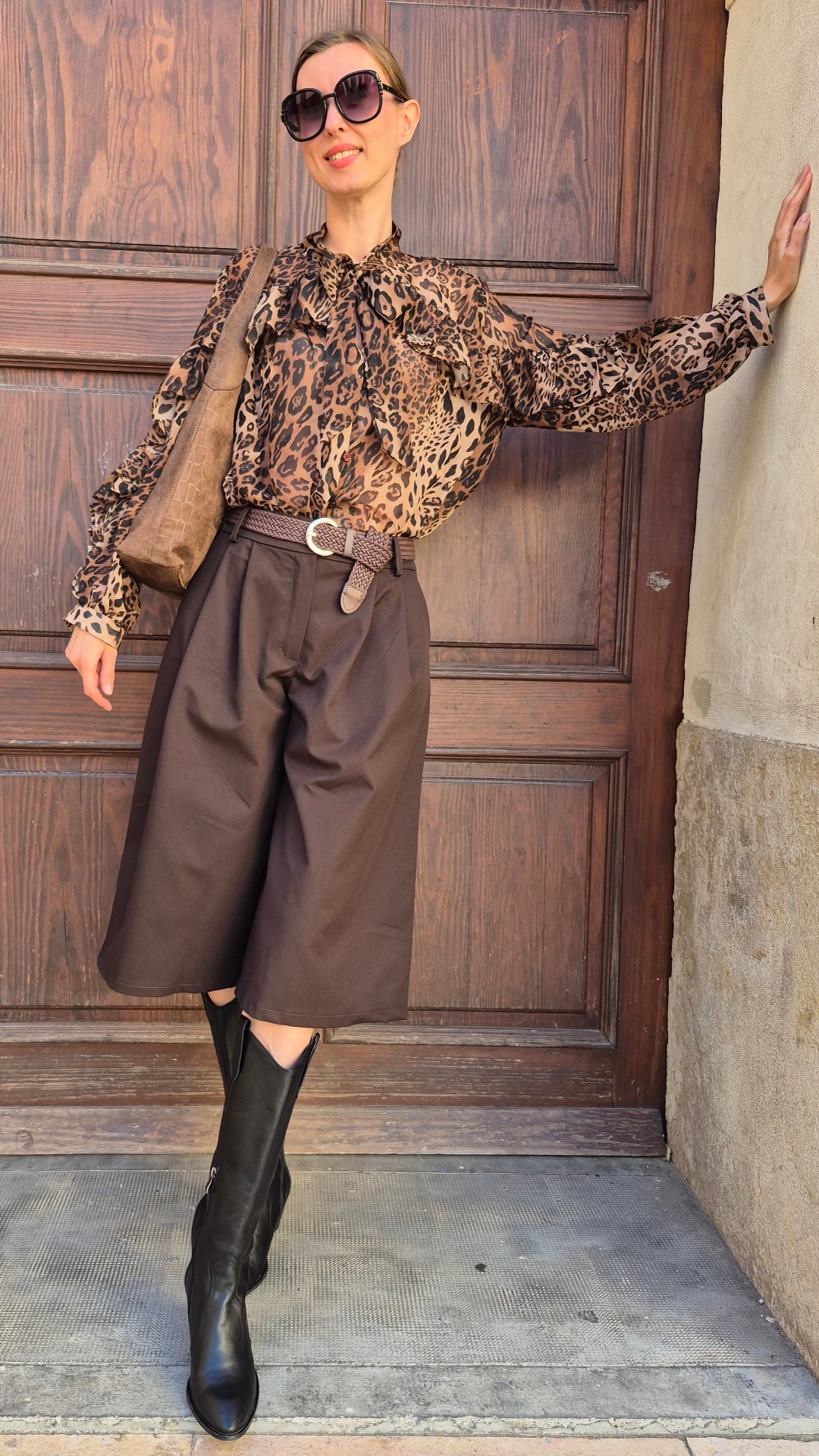 BERMUDAS TUARET (MARRÓN)