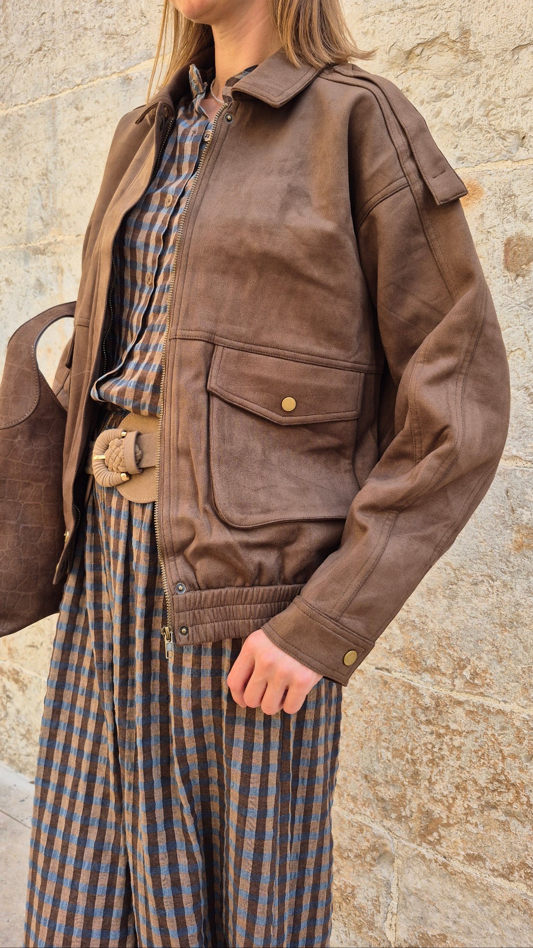 CHAQUETA ANTE BOLSILLOS