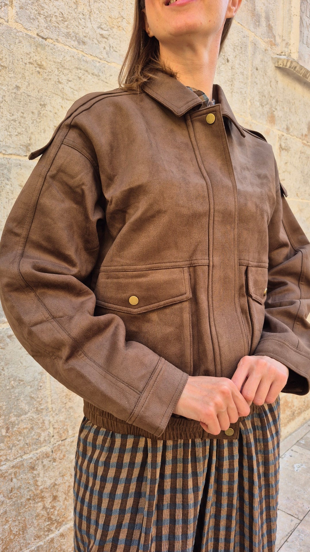 CHAQUETA ANTE BOLSILLOS